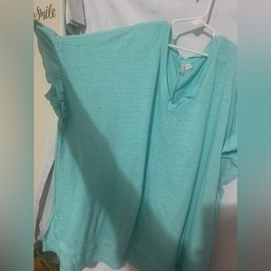 Beautiful turquoise top